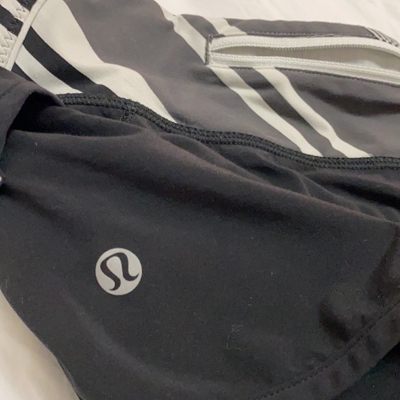 Lululemon athletica workout shorts - Picture 4 of 7